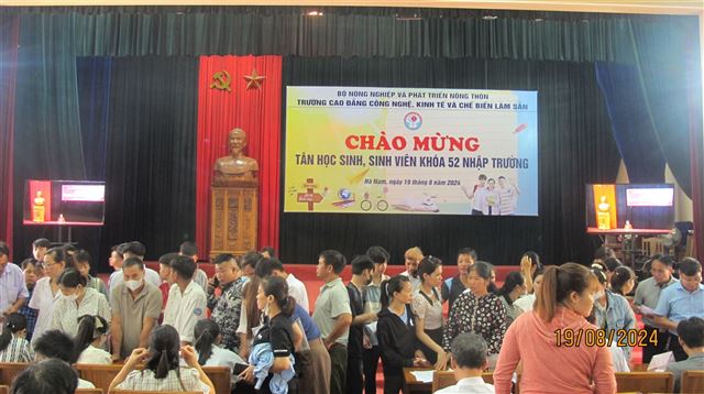 TRƯỜNG CAO ĐẲNG CÔNG NGHỆ, KINH TẾ VÀ CHẾ BIẾN LÂM SẢN  NHẬP HỌC ĐỢT 1 NĂM 2024, KHÓA HỌC 52 (NIÊN KHÓA 2024-2027)