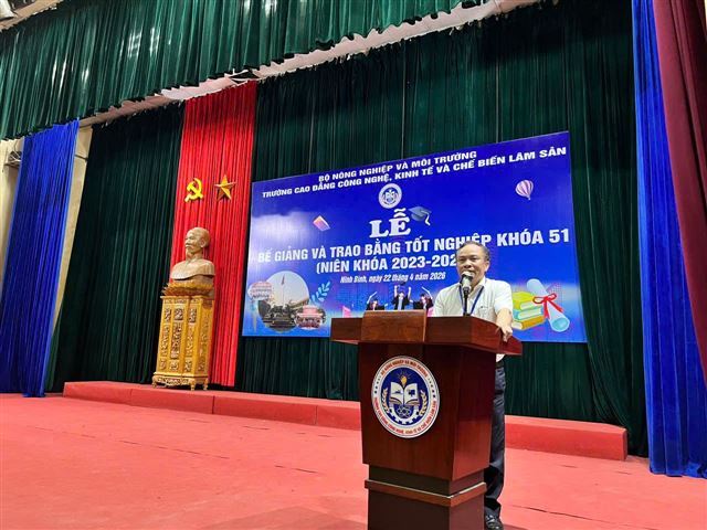 BẾ GIẢNG VÀ TRAO BẰNG TỐT NGHIỆP KHOÁ 51 (NIÊN KHOÁ 2023-2026); KHOÁ 52 (NIÊN KHOÁ 2024-2026)